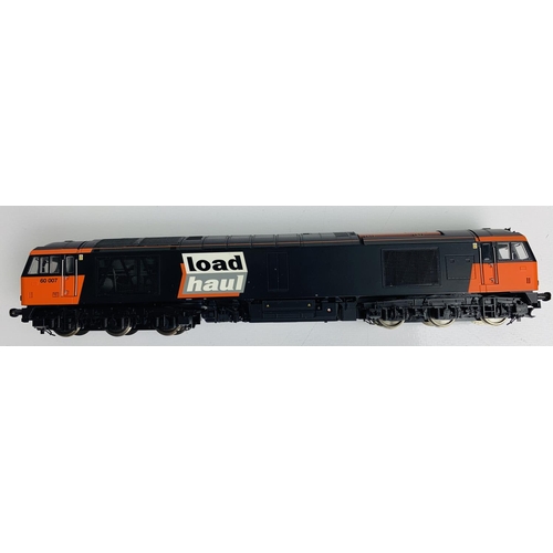 856 - Hornby OO Gauge Class 60 007 Load Haul Livery Diesel Loco - Unboxed
P&P group 1 (£16 for the first i... 