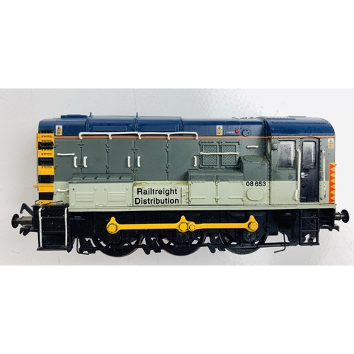 860 - Bachmann 32-104 OO Gauge Class 08 653 Railfreight Distribution Livery Loco - Unboxed
P&P group 1 (£1... 