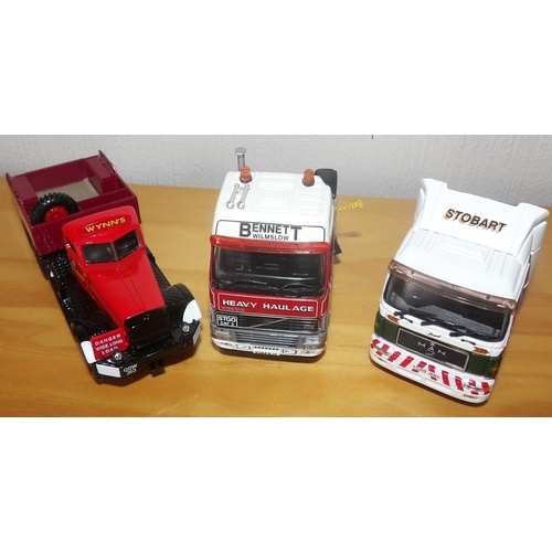 991 - Corgi 3 x 1.50 scale Tractor Cab Units Diamond T, Volvo FH16, MAN
P&P group 2 (£20 for the first ite... 