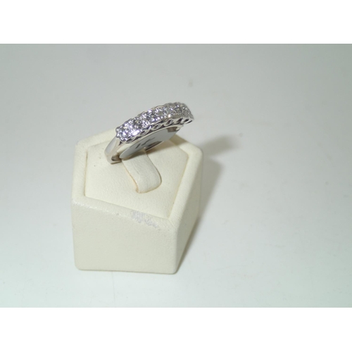 109A - Ladies 18ct white gold seven stone fancy diamond ring Size L 3.9g
P&P group 1 (£16 for the first ite... 