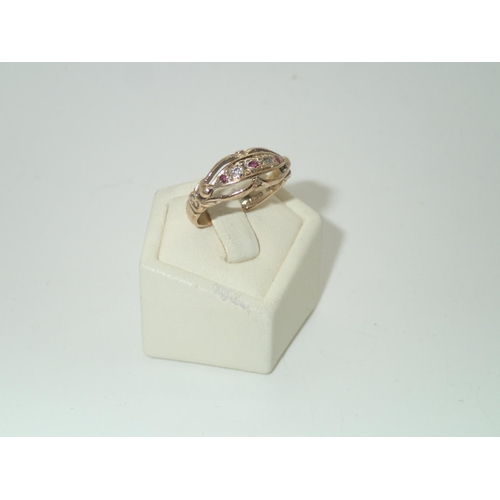 122 - Antique ruby and diamond dress ring, size M, 2.5g
P&P group 1 (£16 for the first item and £1.50 for ... 