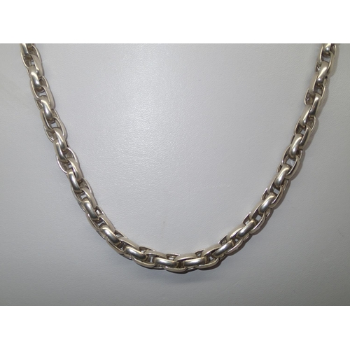 149 - Heavy Vintage Prince of Wales Silver Necklace,  L: 60 cm, 76g
P&P group 1 (£16 for the first item an... 