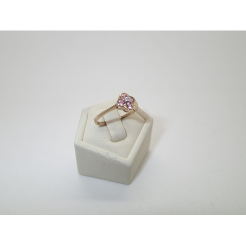 156 - 9ct gold amethyst and diamond flower head ring, size L, 1.3g
P&P group 1 (£16 for the first item and... 