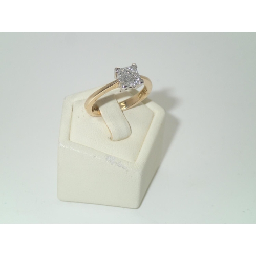 172 - An 18ct gold and princess cut diamond engagement ring of 0.5cts, size L/M, 4.0g
P&P group 1 (£16 for... 