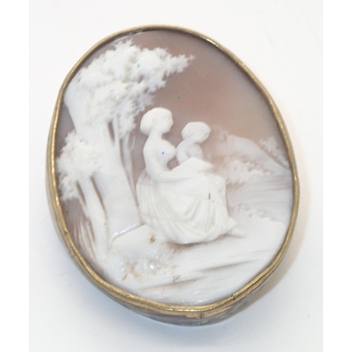 91 - Antique large cameo brooch, 49 mm x 40 mm
P&P group 1 (£16 for the first item and £1.50 for subseque... 