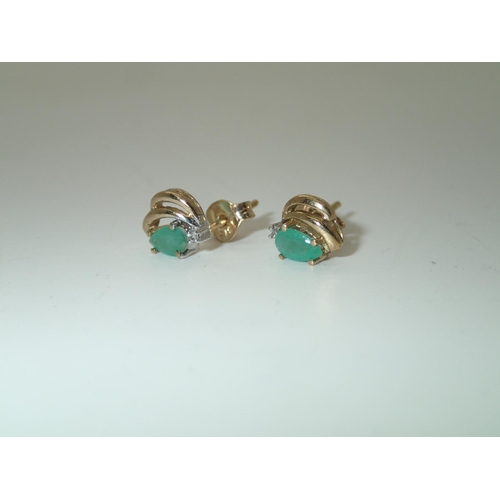 211 - Pair of 9ct gold emerald and diamond earrings, 1.0g
P&P group 1 (£16 for the first item and £1.50 fo... 