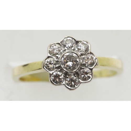 1020 - Vintage 18ct gold nine white stone daisy cluster rubover set ring, size N, 3.0g. P&P Group 1 (£14+VA... 