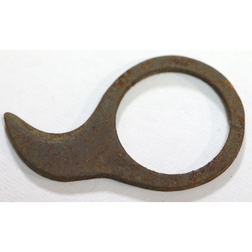 1599 - WWII style SOE/OSS steel tyre ripper. P&P Group 1 (£14+VAT for the first lot and £1+VAT for subseque... 