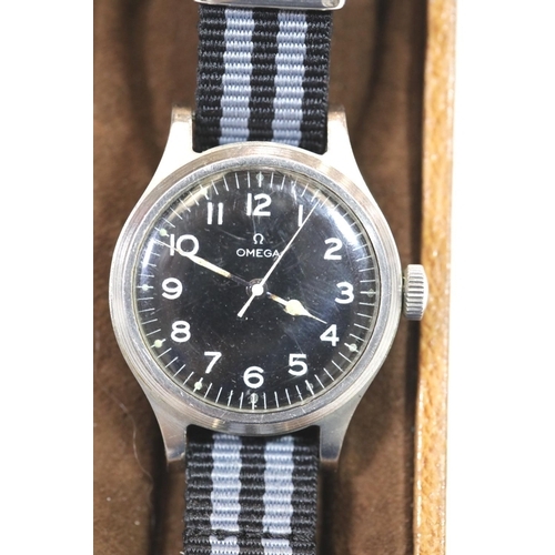 1576 - A gentleman's stainless steel British Military Omega RAF pilots wristwatch dated 1956, with black di... 