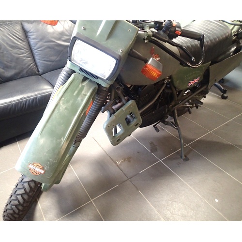 1501 - Harley Davidson MT 348CC petrol military motorbike, complete with side compartment for a SA80 and tw... 