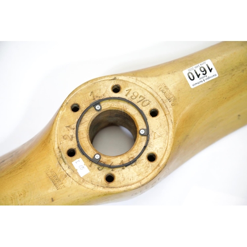 1610 - Wall display Propellor section removed from a vintage GY20 light aircraft. L: 86 cm. P&P Group 3 (£2... 