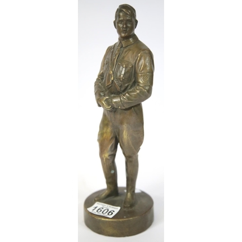 1606 - German WWII style bronzed figure of Adolf Hitler, H: 28 cm. P&P Group 2 (£18+VAT for the first lot a... 