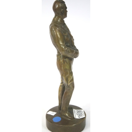 1606 - German WWII style bronzed figure of Adolf Hitler, H: 28 cm. P&P Group 2 (£18+VAT for the first lot a... 