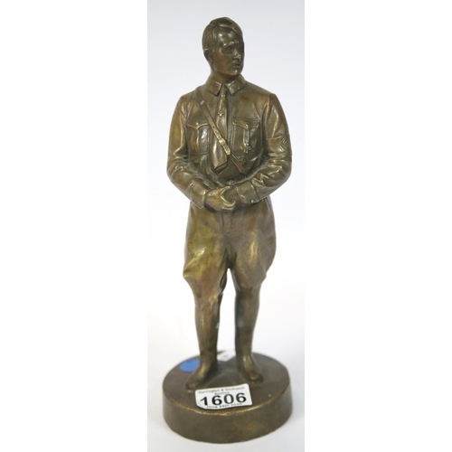 1606 - German WWII style bronzed figure of Adolf Hitler, H: 28 cm. P&P Group 2 (£18+VAT for the first lot a... 