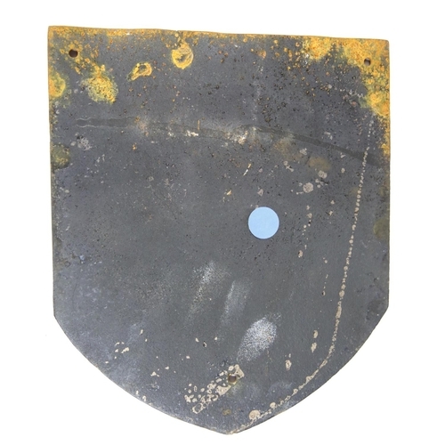 1607 - German WWII style cast iron wagon / wall plaque, H: 24 cm. P&P Group 2 (£18+VAT for the first lot an... 