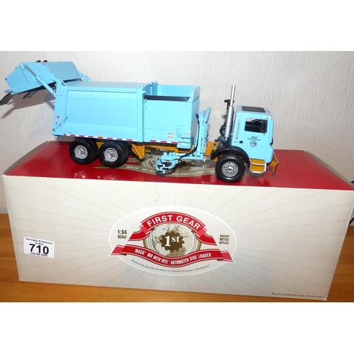 710 - First Gear 1:34 scale MAN 6 wheel American City Refuse Lorry. P&P Group 2 (£18+VAT for the first lot... 