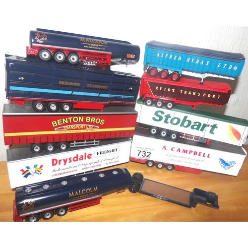 732 - Oxford 1:76 x 10 livestock, tippers, tankers, fridge box trailers. P&P Group 2 (£18+VAT for the firs... 