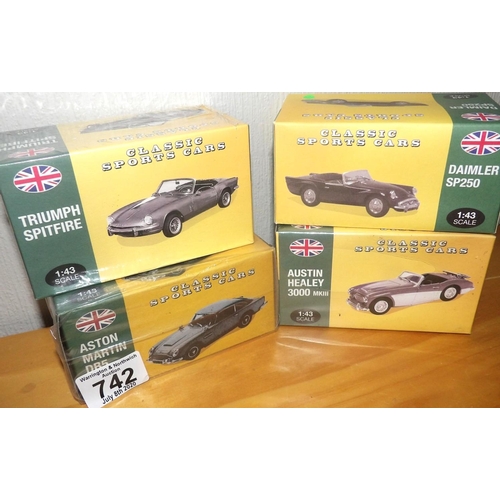 742 - Atlas Editions 1:43 scale x 4 mixed classic sports cars. P&P Group 2 (£18+VAT for the first lot and ... 