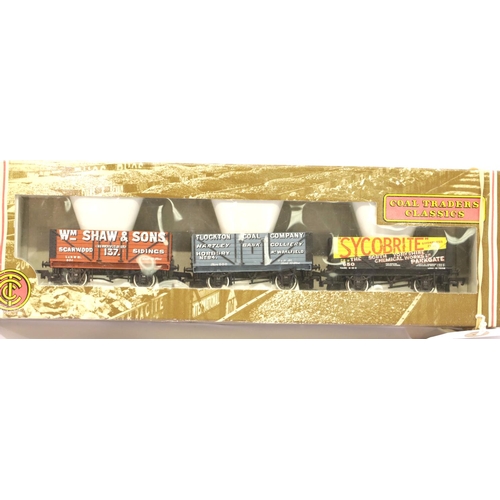 1076 - Bachmann Yorkshire Coal Traders 3 wagon set. P&P Group 1 (£14+VAT for the first lot and £1+VAT for s... 