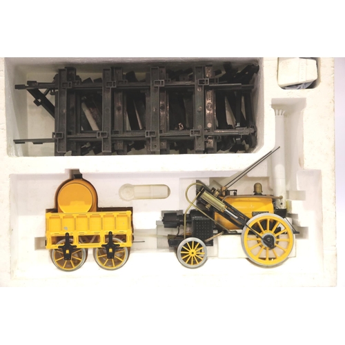 1152 - Hornby 3.5 inch gauge Rocket set. P&P Group 3 (£25+VAT for the first lot and £5+VAT for subsequent l... 