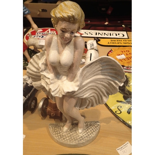 23 - Cast iron Marilyn Monroe doorstop, H: 33 cm. P&P Group 2 (£18+VAT for the first lot and £2+VAT for s... 