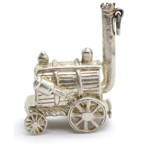 1251 - Sterling silver large steam engine charm, L: 3.8 cm, 10g. P&P Group 1 (£14+VAT for the first lot and... 