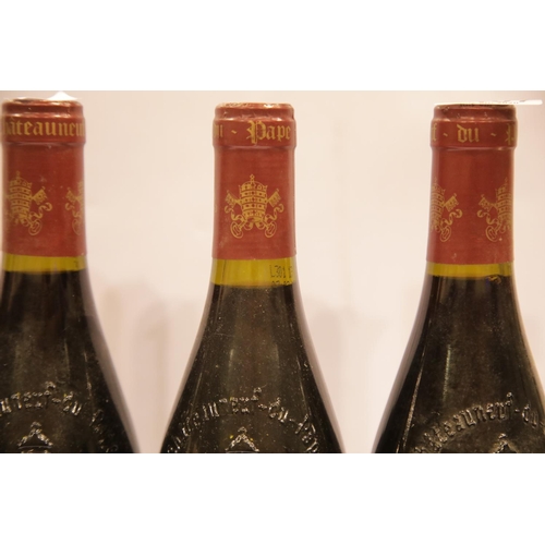 1407 - Five bottles Chateauneuf de Pape vintages 4x 2012 one undated 75cl 13.5% vol and a bottle Barolo Pei... 