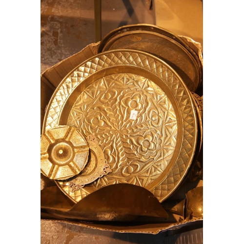 332 - Box of mixed brass including chargers. This lot is not available for in-house P&P.