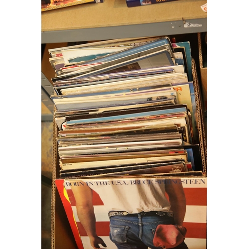 352 - Box of mixed 1970-80s LP records. This lot is not available for in-house P&P.