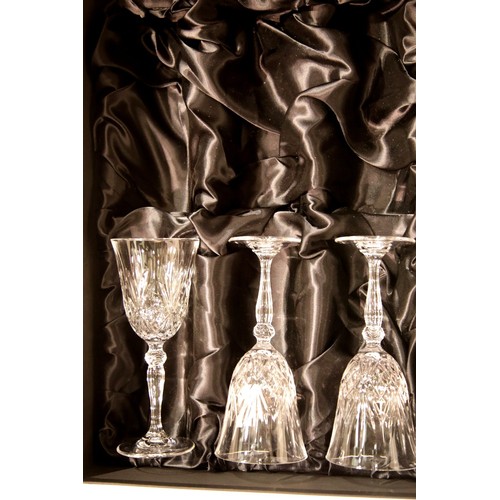 1475 - Six boxed Cristal Italia lead crystal champagnes and 3/6 large wines. P&P Group 3 (£25+VAT for the f... 