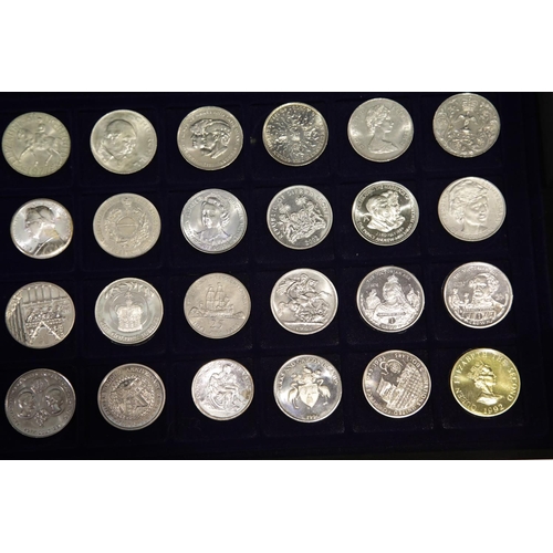 1328 - Aluminium coin case with worldwide coin contents including some silver. P&P Group 2 (£18+VAT for the... 