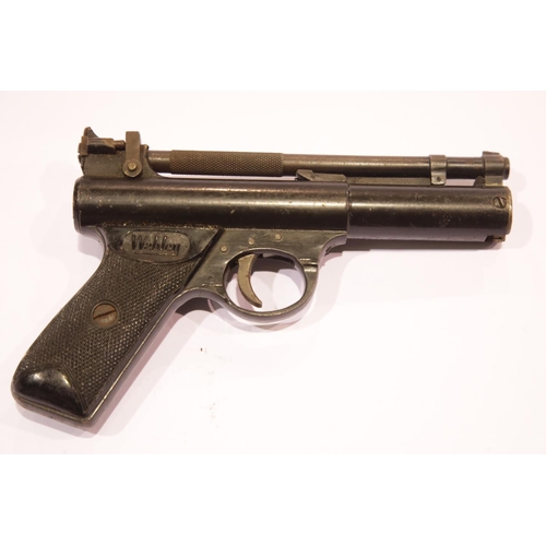 1371 - Webley Premier air pistol 22 calibre, number 441. P&P Group 3 (£25+VAT for the first lot and £5+VAT ... 