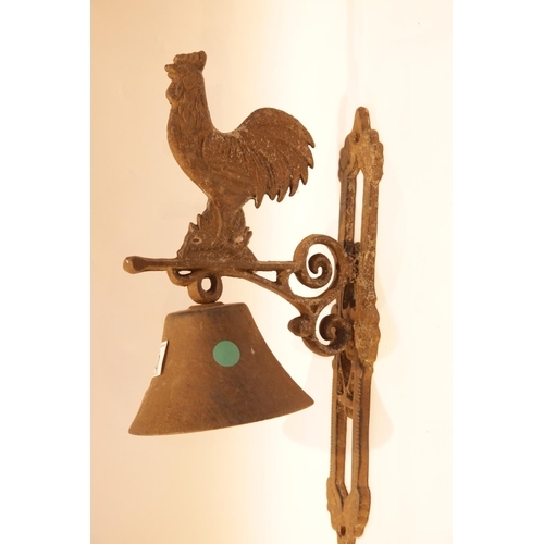 40 - Cast iron cockerel door bell. This lot is not available for in-house P&P.