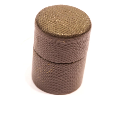 1386 - Victorian leather cased shot glass with felt holder, H: 7 cm, W: 5 cm. P&P Group 1 (£14+VAT for the ... 