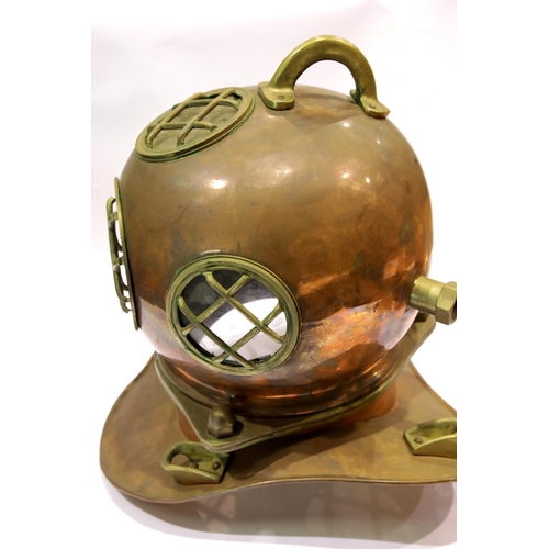 1489 - Copper and brass divers helmet, H: 45 cm. This lot is not available for in-house P&P.