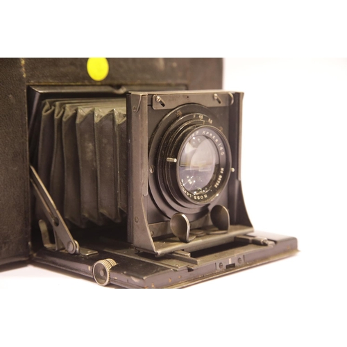 1536 - Graflex 3A autographic professional curtain shutter camera. Lens is UK Ross Xpress 7 1/4 F4.5 shutte... 