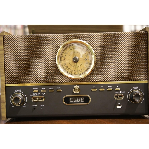 1563 - GPO Maestro Music Centre; 3 speed turntable: 33/45/78; MP3 / USB Player; Bluetooth; FM radio; wooden... 