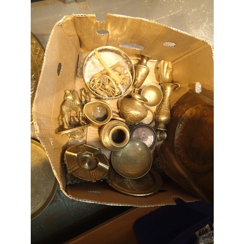 332 - Box of mixed brass including chargers. This lot is not available for in-house P&P.