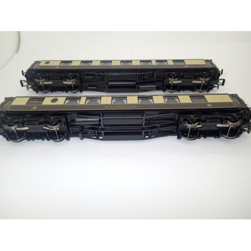 917 - 2x Hornby Pullman Coaches with Lights - To Include: R4421 Octavia, R4423 Aurelia - Both Boxed. P&P G... 