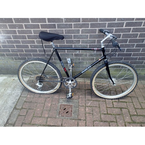 50A - Rare Pashley Dual Drive Town bike with derailleur and hub gears in good condition. This lot is not a... 