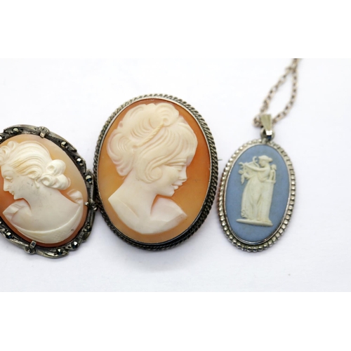 1667 - Two silver set cameo brooches and a similar Wedgwood example. P&P Group 1 (£14+VAT for the first lot... 