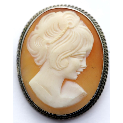 1667 - Two silver set cameo brooches and a similar Wedgwood example. P&P Group 1 (£14+VAT for the first lot... 