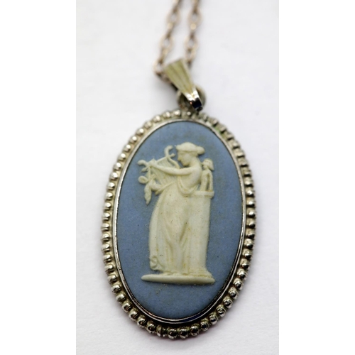 1667 - Two silver set cameo brooches and a similar Wedgwood example. P&P Group 1 (£14+VAT for the first lot... 