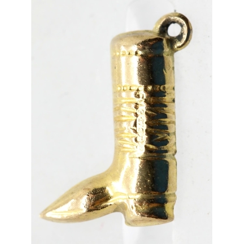 1610 - 1970s 9ct gold boot charm. P&P Group 1 (£14+VAT for the first lot and £1+VAT for subsequent lots)