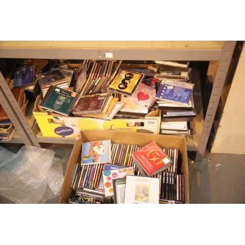 121 - Large quantity of CDs. This lot is not available for in-house P&P