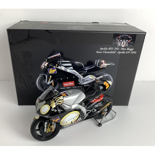 オートバイ・バイク MINICHAMPS 1/12 APRILIA RSV250 MARCO Minichamps 1:12 Scale 'Classic Bike Series' Aprilia RSV 250 'Max