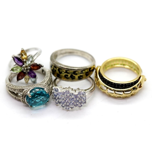 1178 - Five silver rings, mainly stone set, varying sizes. P&P Group 1 (£14+VAT for the first lot and £1+VA... 