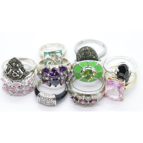 1153 - Ten modern silver stone set rings, various sizes. P&P Group 1 (£14+VAT for the first lot and £1+VAT ... 