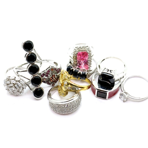 1157 - Ten modern silver stone set rings, various sizes. P&P Group 1 (£14+VAT for the first lot and £1+VAT ... 