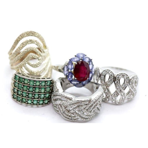 1174 - Five silver rings, mainly stone set, varying sizes. P&P Group 1 (£14+VAT for the first lot and £1+VA... 